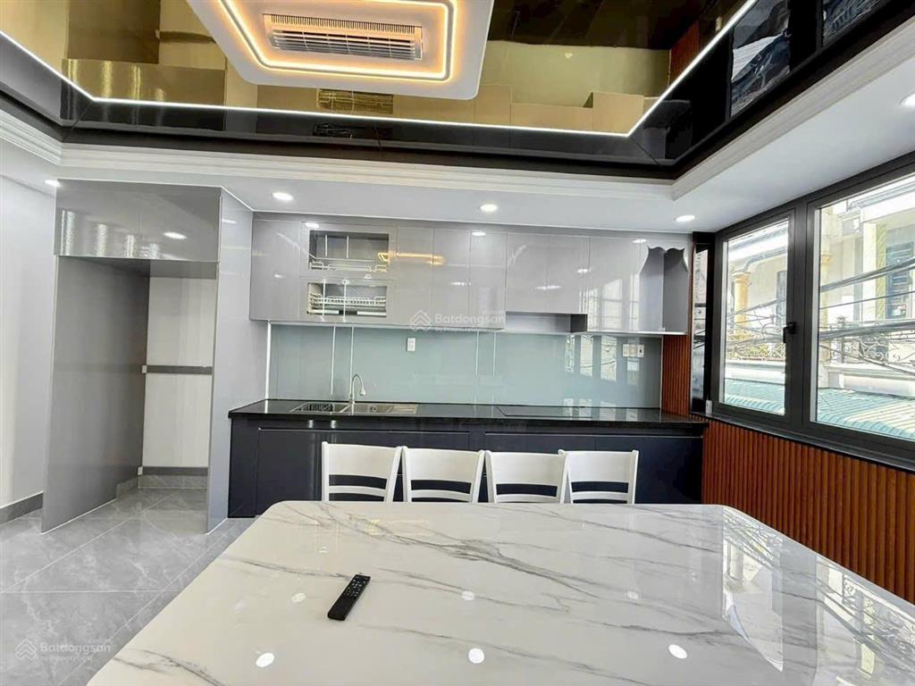Bán nhà xây mới 4x15m.đúc 4 tấm hẻm 7m thông lê thị riêng,phường thới an.q12. 0902 702 ***