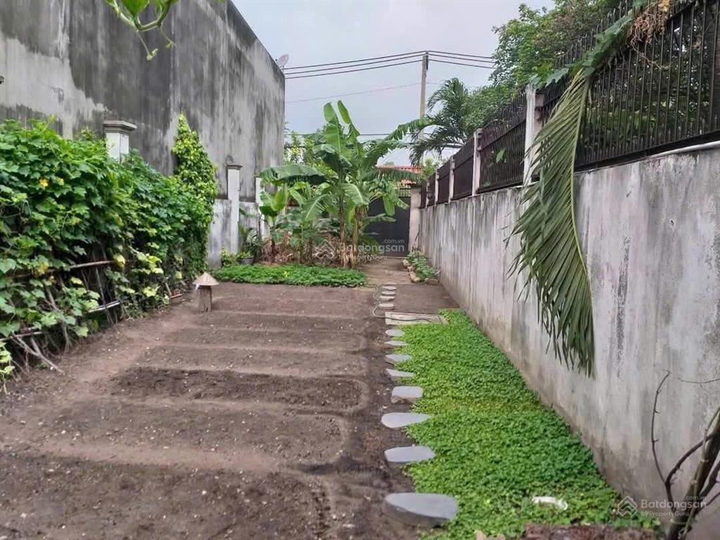 Bán biệt thự vườn 1100m2 . mặt tiền đường lê thị riêng, phường thới an. quận 12.  0902 702 ***