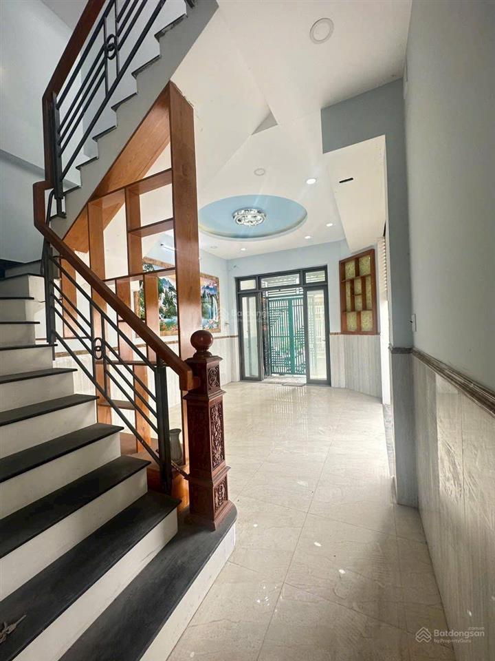 Bán nhà mặt tiền 5m x12m.đúc 3 tấm mặt tiền thới an (gần trần thị cờ)phường thới an.q12.