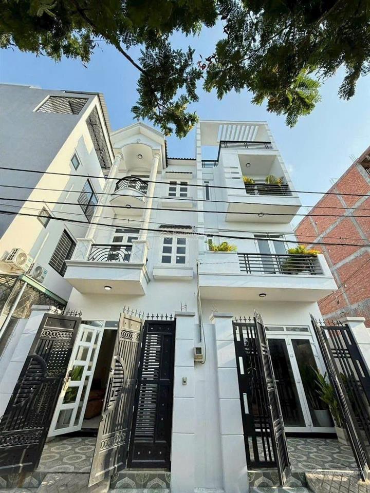 Hạ giá 1 tỷ đồng. bán gấp nhà 3 tầng 81m². hẻm 8m một trục đường lê thị riêng, phường thới an, q12