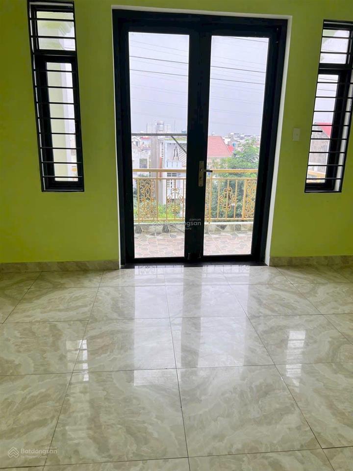 Cho thuê nhà đẹp 5x15m. đúc 5 tấm hẻm 7m. đường lê thị riêng, phường thới an. q12