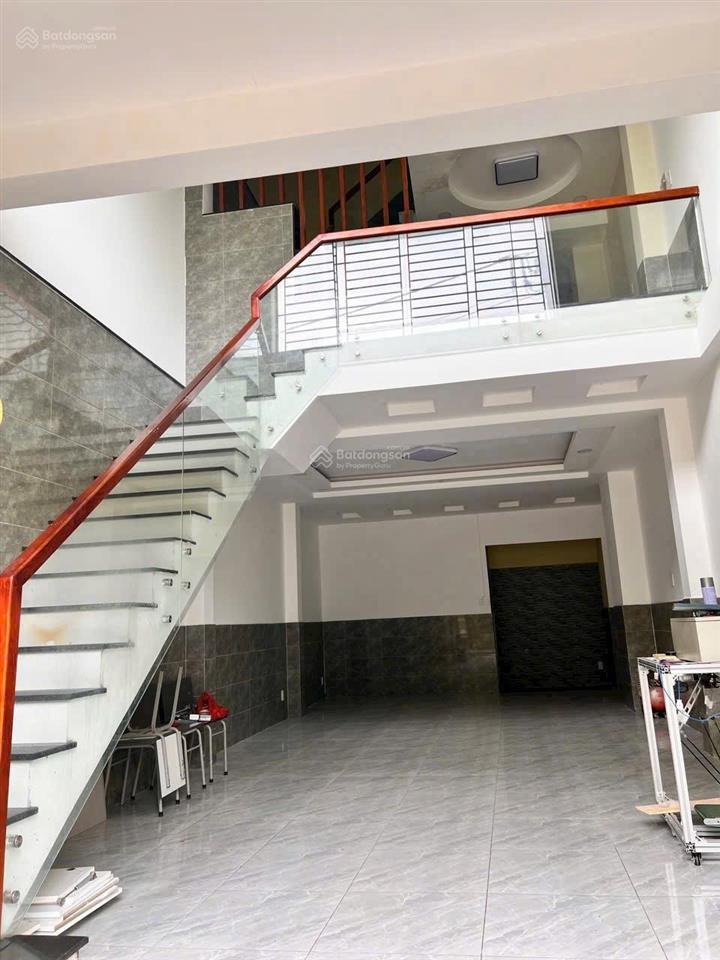 Cho thuê nhà đẹp 5x15m. đúc 5 tấm hẻm 7m. đường lê thị riêng, phường thới an. q12