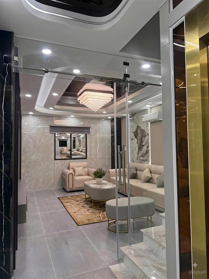 Cho thuê nhà xây mới, 5 tầng có thang máy, 4,5m x 18m. mặt tiền đường gần nguyễn thị búp, q12