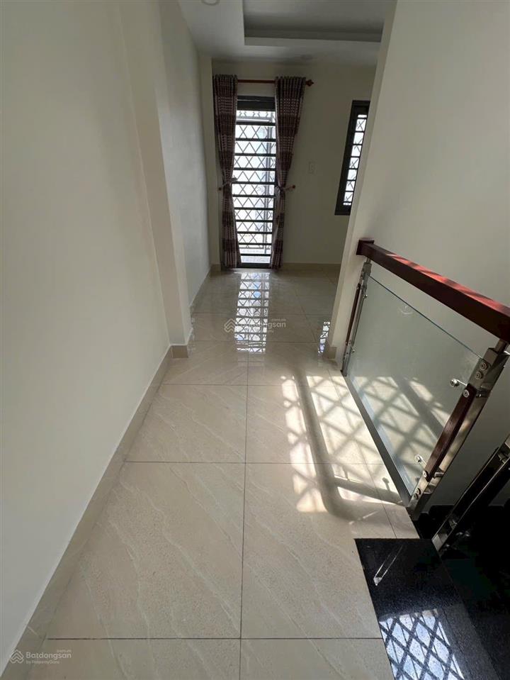 Bán nhà phố 4m x 30m, xây 1 lửng, 3 lầu, mặt tiền thới an 32 thông lê văn khương, p. thới an, q12