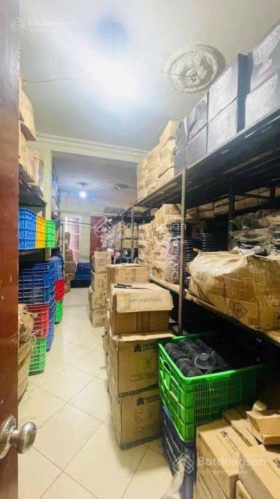 Cần bán nhà phố hàng khoai, cạnh chợ đồng xuân