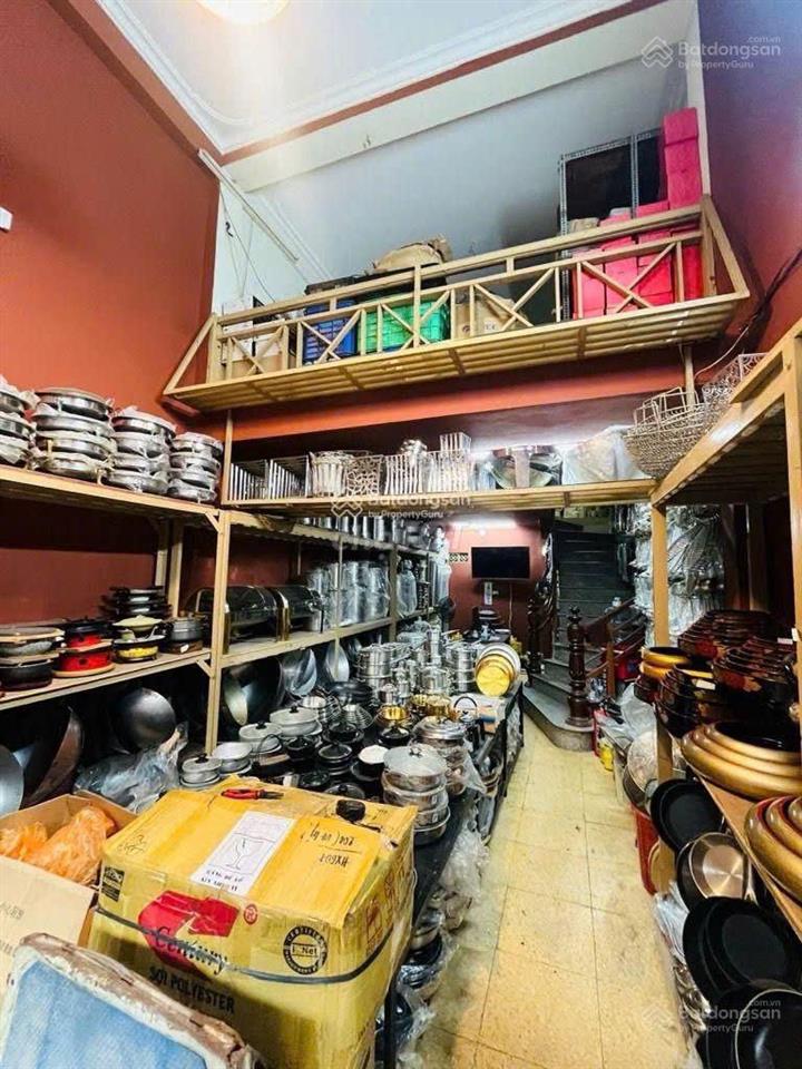 Cần bán nhà phố hàng khoai, cạnh chợ đồng xuân