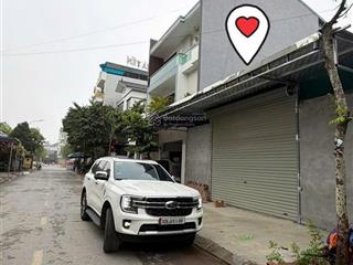 Cần bán 129m2 mặt tiền = hậu =8,6m ở khu dg03 trung tâm thị trấn quốc oai