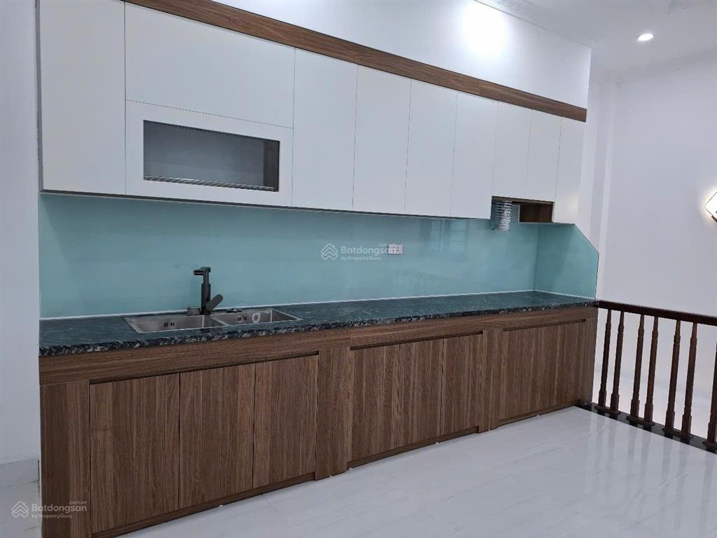 Nhà mới xây 50m2 gần viện nhi sản và qh 3 trường đại học ở quốc oai, giáp các trục đường lớn