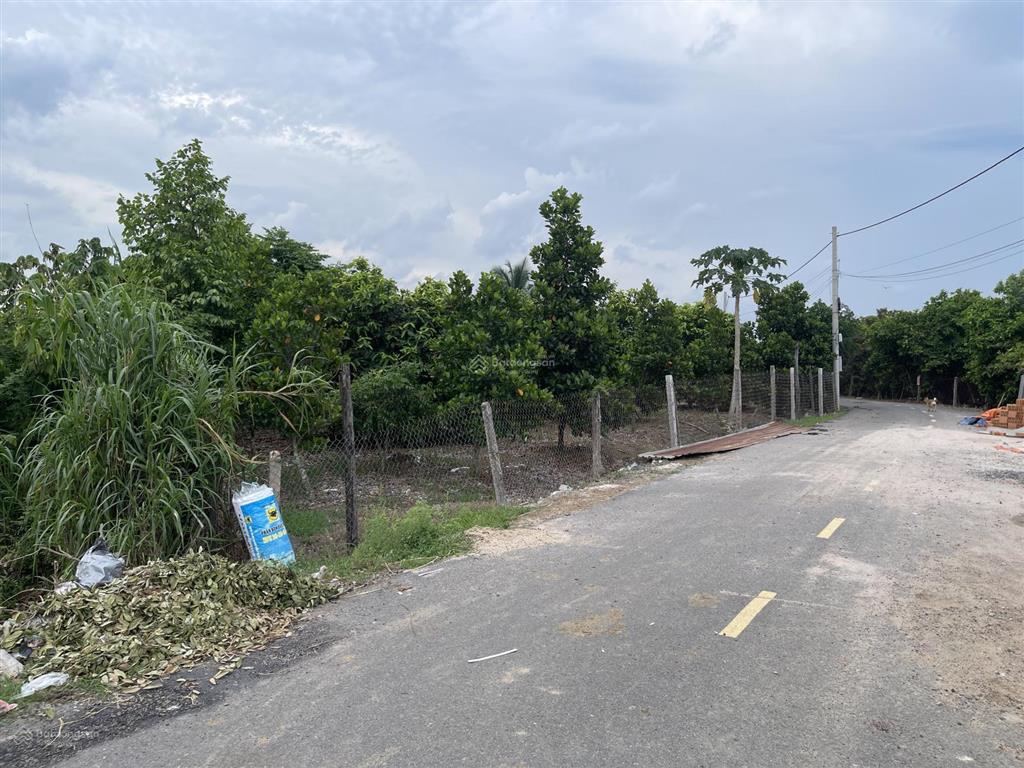 Đất thổ vườn đường nhựa, view suối, sẵn nhà cấp 4, trồng đủ loại cây ăn trái
