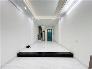 Bán nhà riêng 6 tầng thang máy phố trương định hoàng mai  dt 32m  ngõ rộng thoáng