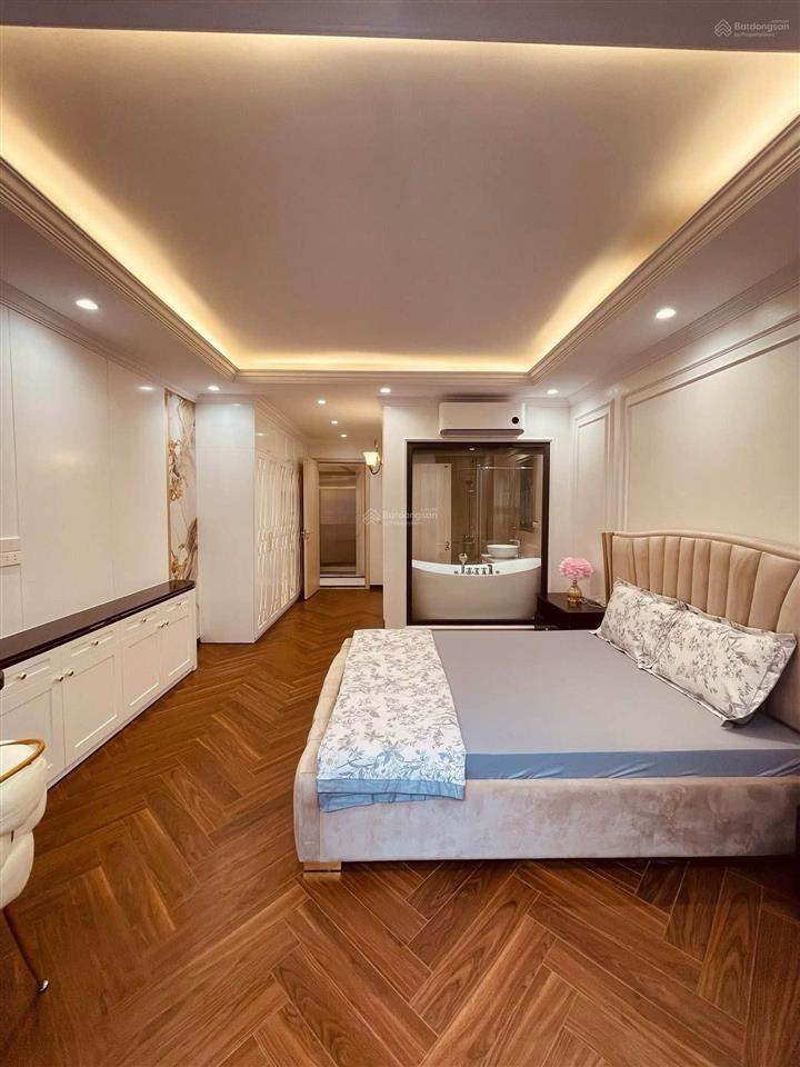 Bán nhà phân lô khu đô thị đền lừ hoàng mai 7 tầng thang máy  gara oto 7 chỗ dt 50m x mt 4.1m