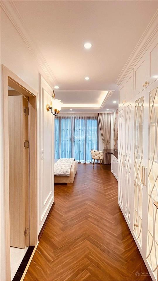 Bán nhà phân lô khu đô thị đền lừ hoàng mai 7 tầng thang máy  gara oto 7 chỗ dt 50m x mt 4.1m