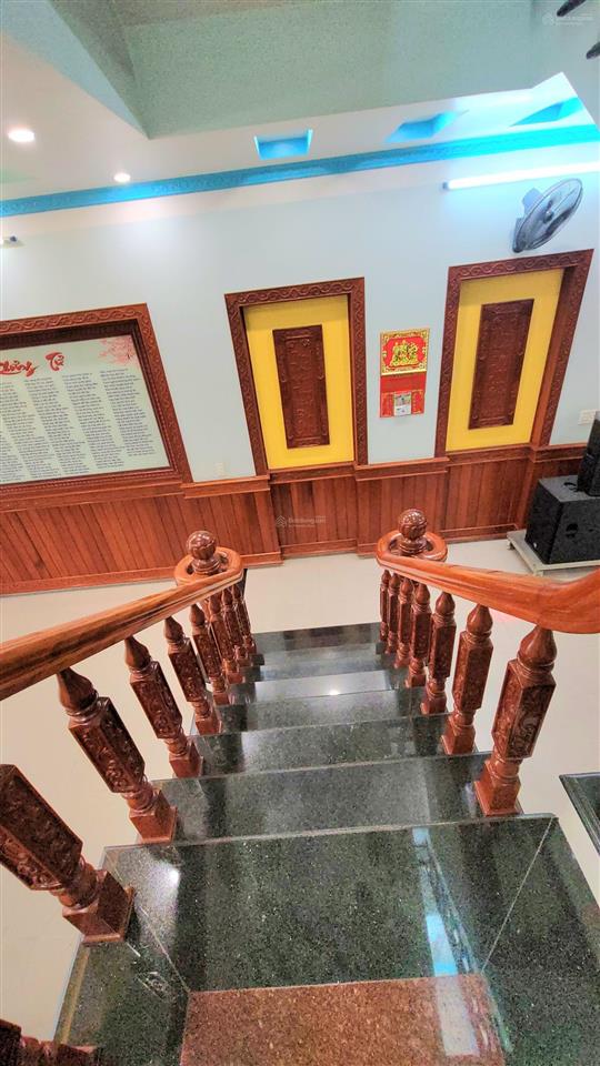 Siêu phẩm nhà 3 tầng ở ngay. hoàn công kdc thành lễ 550. cc charm plaza. trung tâm dĩ an.