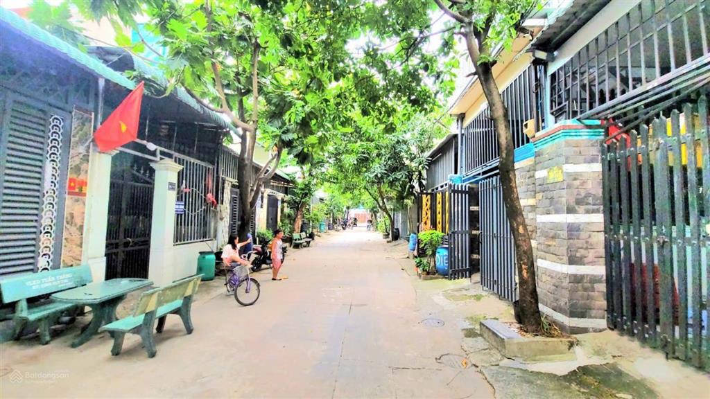 Chỉ 4.6 tỷ nhà đẹp chiêu liêu. hoàn công. có pn tầng trệt, tặng nội thất hỗ trợ bank.