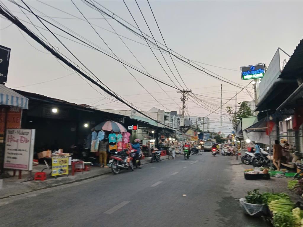 Mặt tiền Kinh Doanh ngay chợ Bùi Dương Lịch gần ngã tư Gò Mây 158m2-2 tầng Nhỉnh 12 tỷ