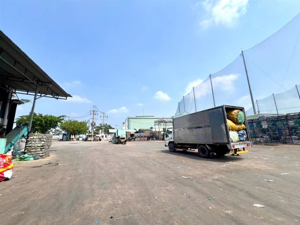 Bom Tấn Gấp bán nhà xưởng mặt tiền Võ Trần Chí Bình Tân 8500m2 dòng tiền 4 tỷ/năm 320 tỷ