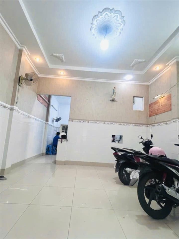 Bán Gấp nhà mặt tiền Kinh Doanh Đ số 9 BHH gần Aeon Tân Phú 257m2 Cấp 4 Nhỉnh 21 tỷ