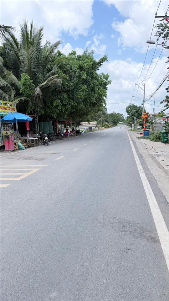 Gấp bán nhà xưởng Mặt Tiền đường Vườn Thơm Bình Chánh 490m2 thổ cư 390m2-11 tỷ 3