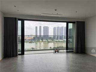 Bán 3pn crest 152m2, tầng cao, view sông không chắn