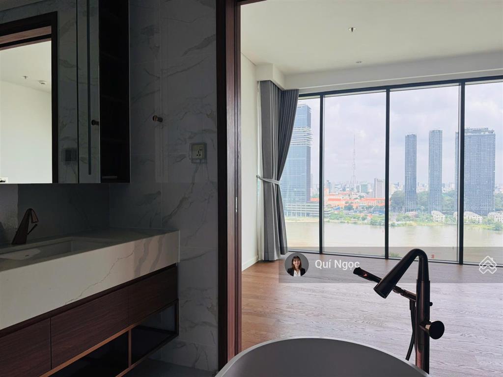 Bán 3pn crest 152m2, tầng cao, view sông không chắn