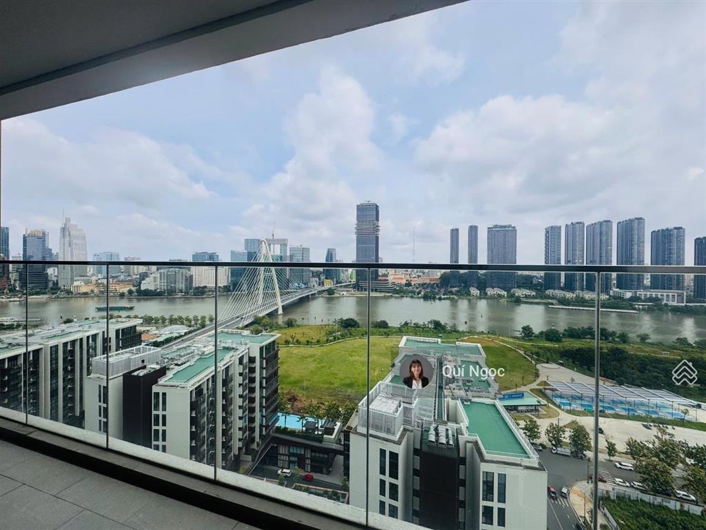 Bán 3pn crest 152m2, tầng cao, view sông không chắn