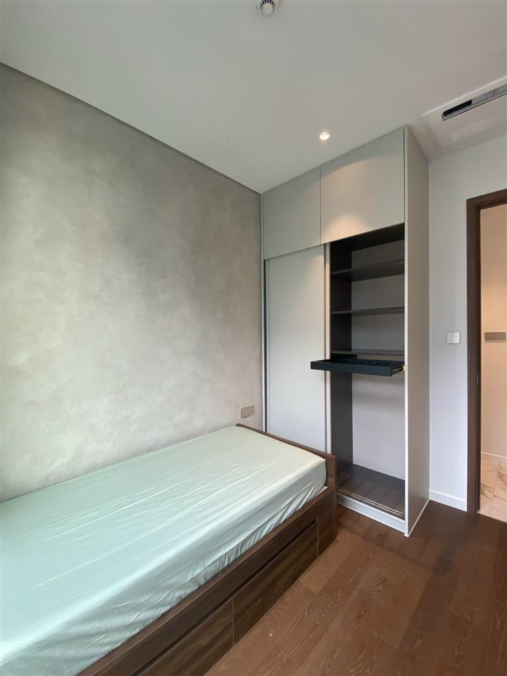 Đã có sổ bán căn 2pn crest tầng cao, view sông