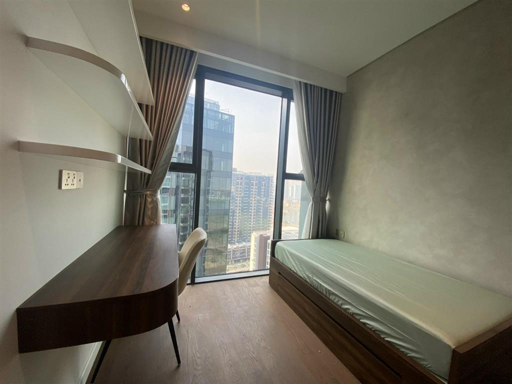 Đã có sổ bán căn 2pn crest tầng cao, view sông