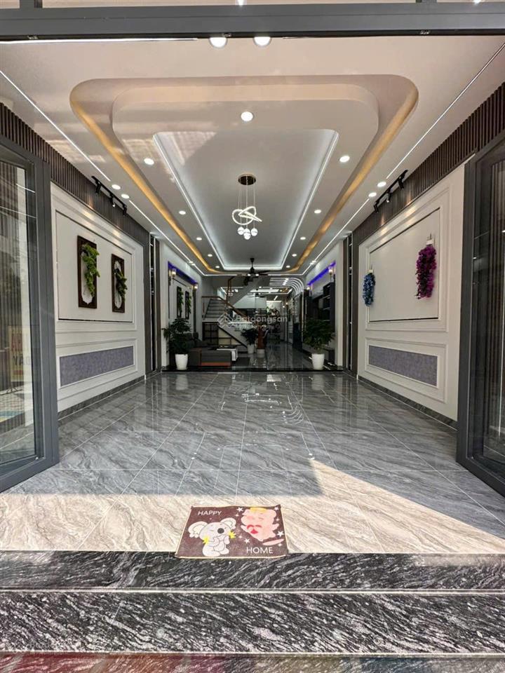 Nhà phố ngang 5m  ngã tư bình chuẩn tp thuận an