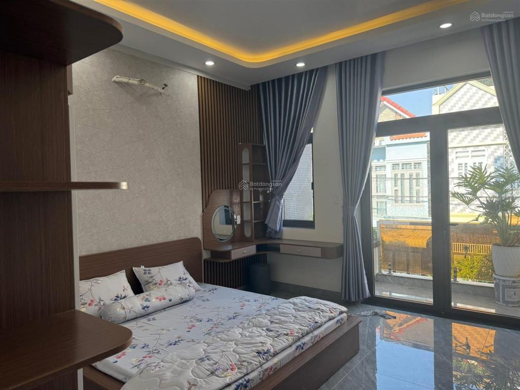Nhà phố 3 tầng bình dương giáp tp hcm