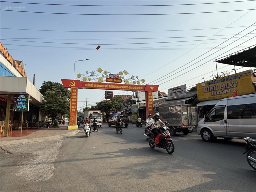 Nhà phố 3 tầng bình dương giáp tp hcm