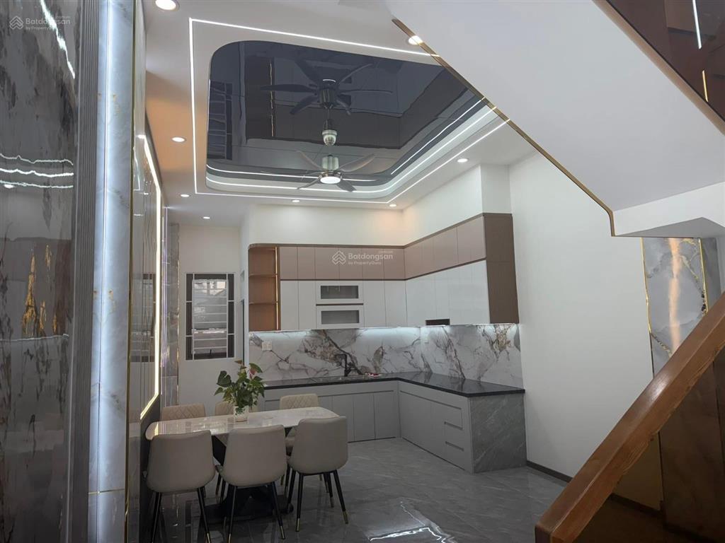 Nhà phố 3 tầng bình dương giáp tp hcm