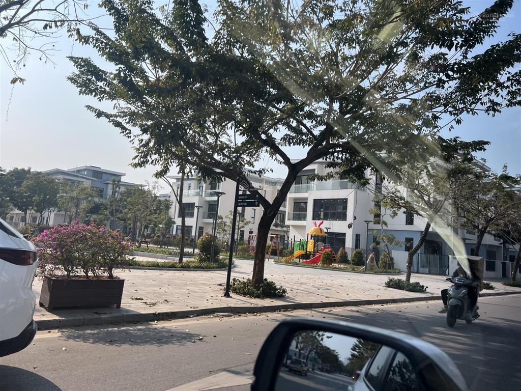 Không đủ tài chính trả lãi bank. tôi cần bán lỗ sâu biệt thự 198m2 an quý villas. 35 tỷ. 0914 102 ***