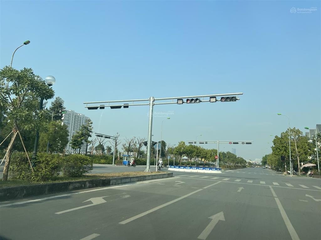 Không đủ tài chính trả lãi bank. tôi cần bán lỗ sâu biệt thự 198m2 an quý villas. 35 tỷ. 0914 102 ***
