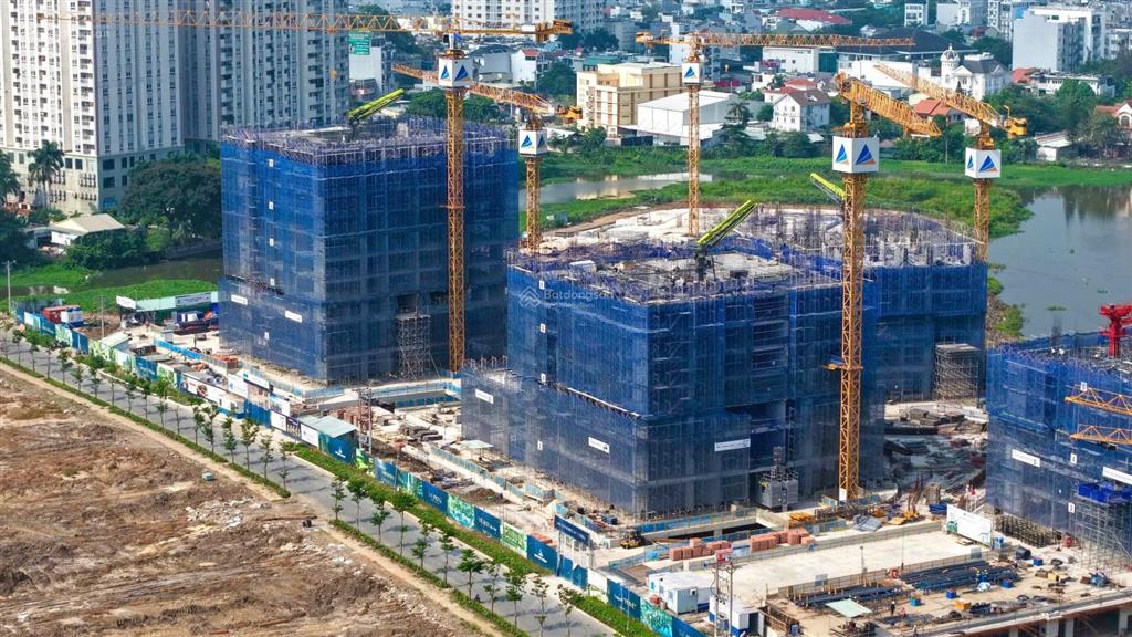 Căn đơn giá 116tr/m2 tháp 8 view trực diện sông ân hạn gốc lãi 24 tháng thanh toán 10% đến 2028