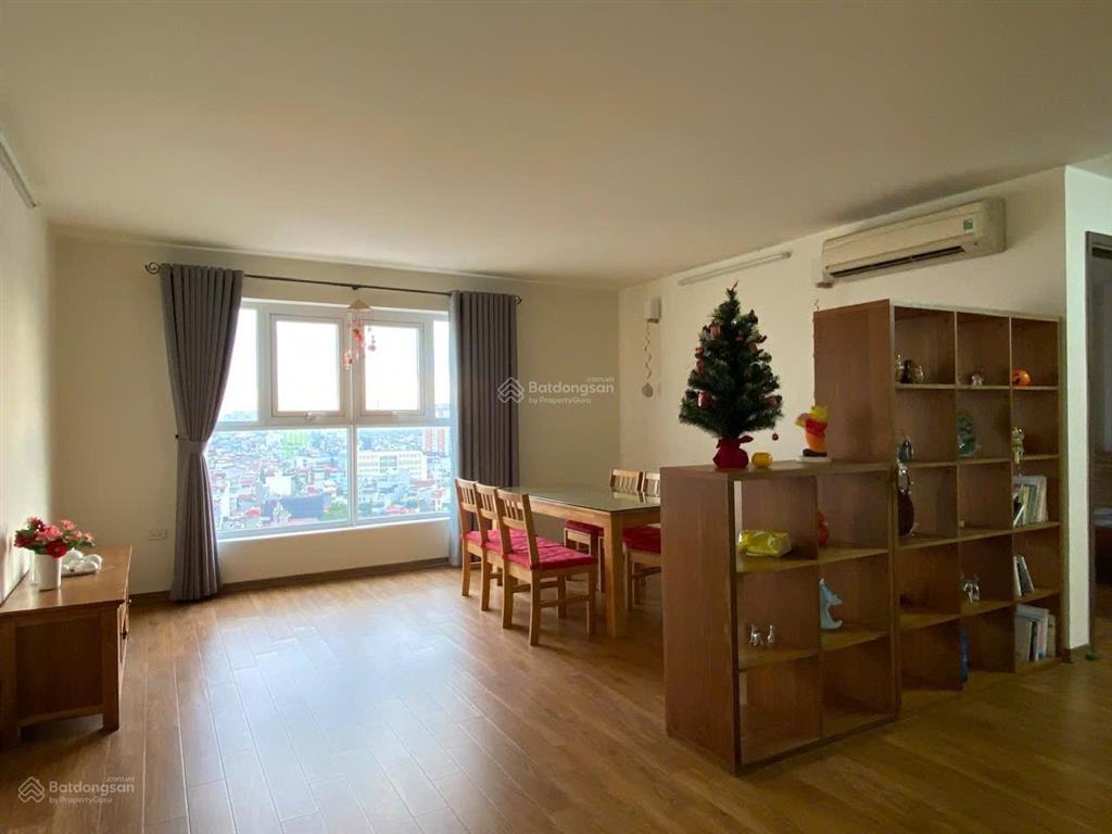 Cần bán căn hộ 3pn2vs 120m2 full đồ liền tường, sẵn sổ tầng trung, giá 85tr/m2