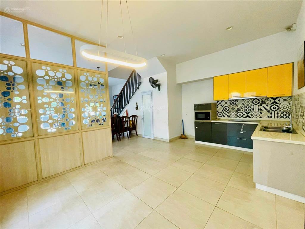 Cho thuê nhà mega village nhà nội thất thông khá đầy đủ thông chi tiết  0904 677 *** em khánh vân