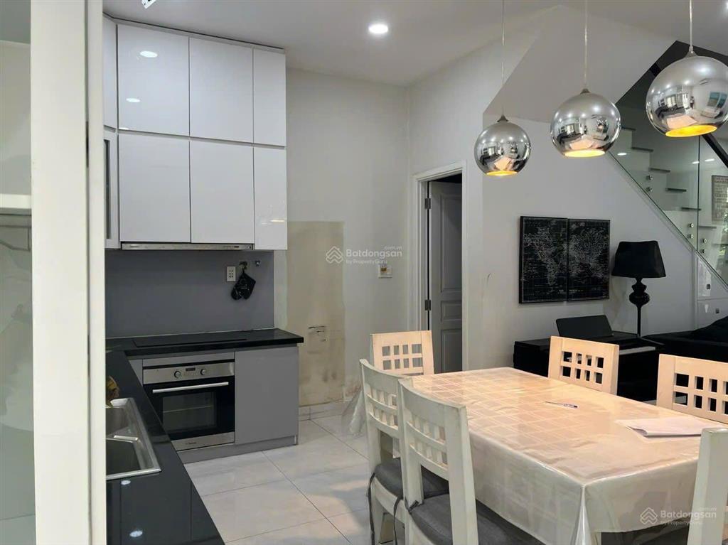 Cần cho thuê nhà khu dân cư mega village 15r/ tháng full nội thất  0904 677 *** để xem nhà