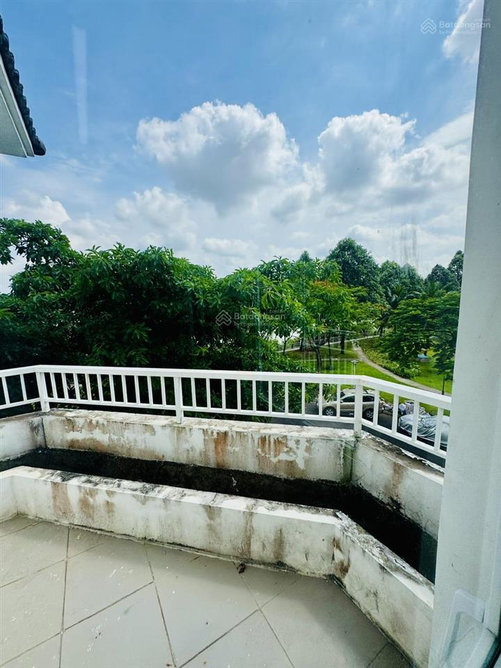 Biệt thự song lập góc sân vườn 18tr/tháng phù hợp mở văn phòng cty và kết hợp cà phê.