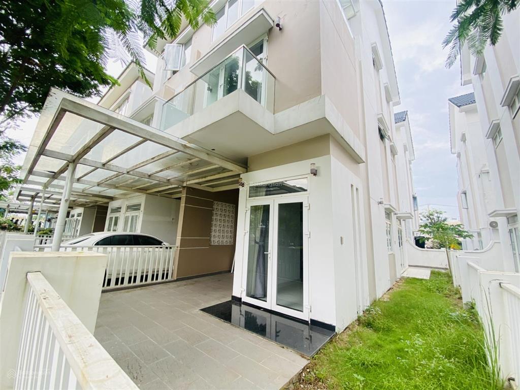 Góc sân vườn kdc merita kđ 120m2 4 phòng ngủ, giá cho thuê 20tr/tháng, chưa bao gồm phí quản lý