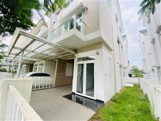 Góc sân vườn kdc merita kđ 120m2 4 phòng ngủ, giá cho thuê 22tr/tháng, chưa bao gồm phí quản lý