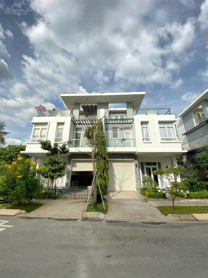 Cho thuê nhà biệt thự song lập villa park, nội thất full 4pn + 4wc phù hợp gia đình và vp đại diện