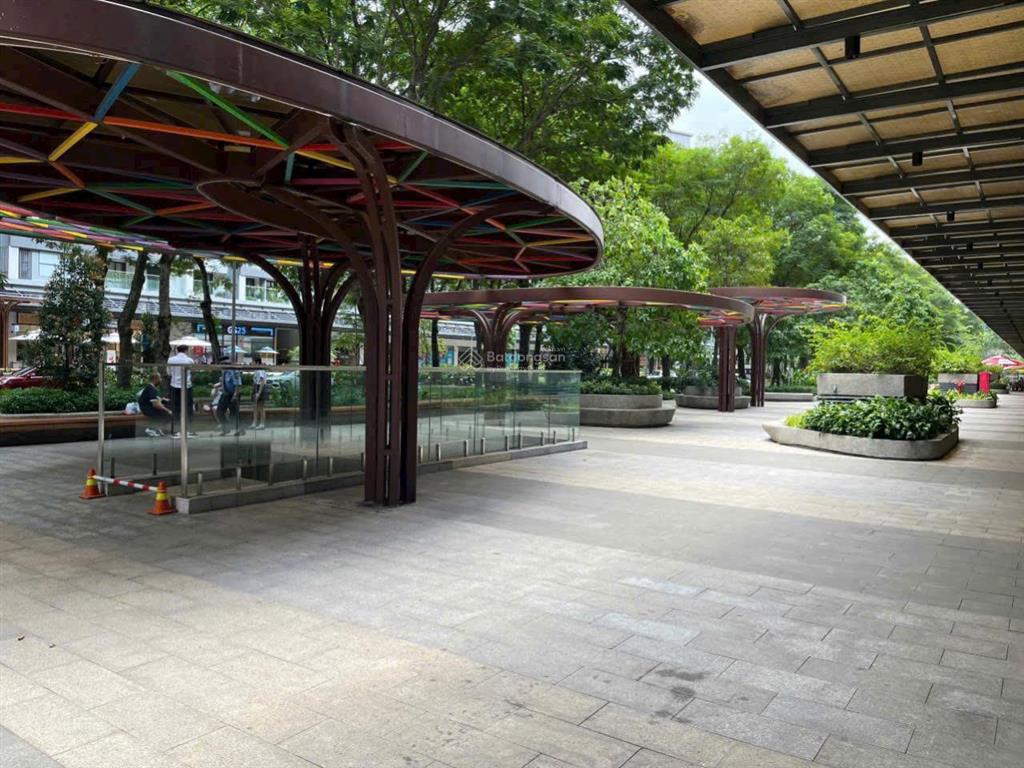 Bán sh0phouse s1.0.19 celadon city  diện tích 535  đang có sẵn hợp đồng thuê.