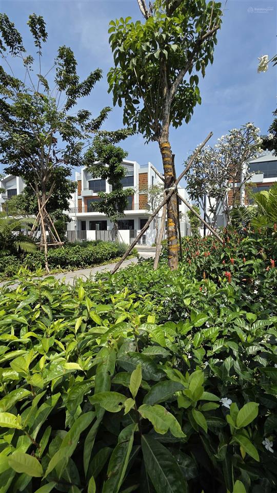 Bán biệt thự căn góc the meadow bình chánh, không gian sống xanh nhận nhà ngay thanh toán nhẹ