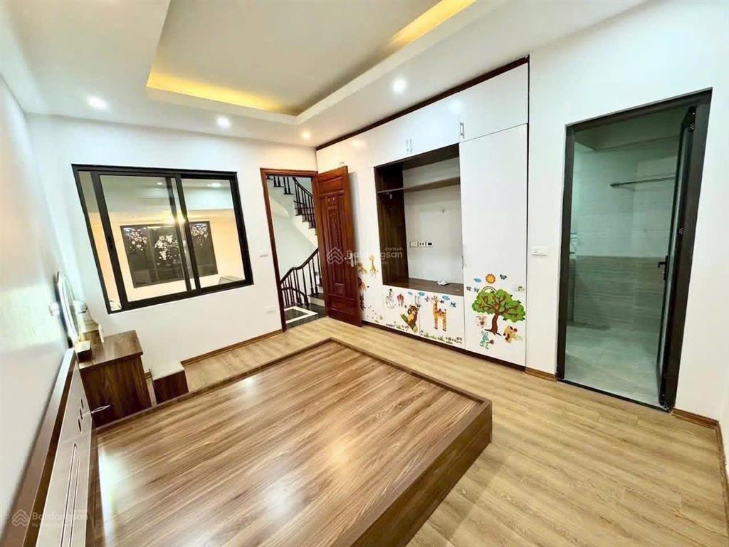 Chủ cần bán gấp nhà đẹp tây mỗ, ô tô 7 chỗ vào nhà, sát phố. 81m. giá 13,6 tỷ