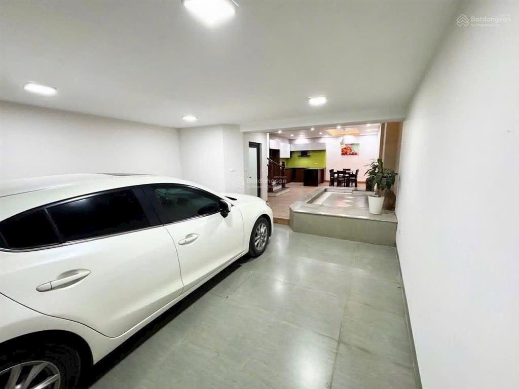 Chủ cần bán gấp nhà đẹp tây mỗ, ô tô 7 chỗ vào nhà, sát phố. 81m. giá 13,6 tỷ