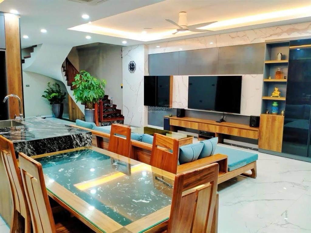 Bán gấp căn penthouse chung cư startup tower đại mỗ. 170m2. giá 9 tỷ