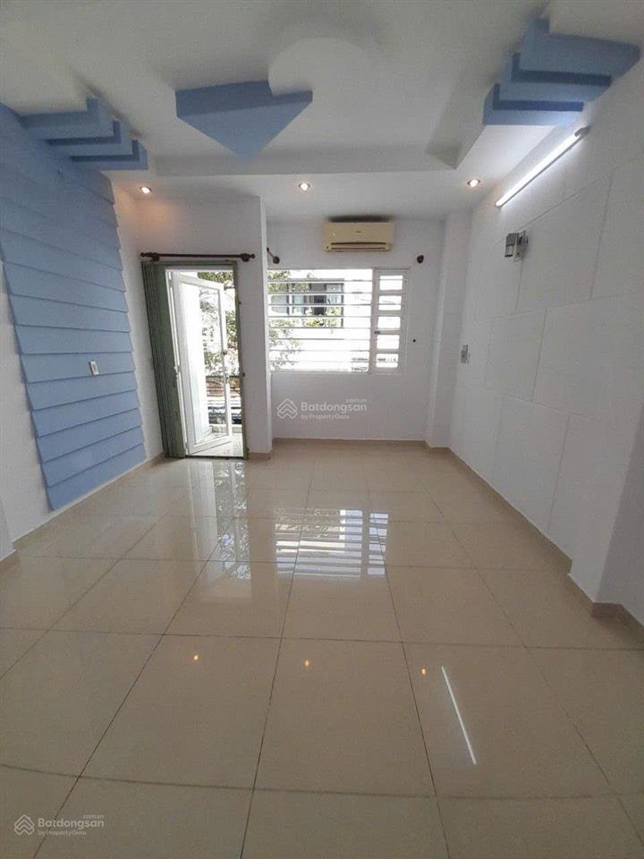 Cho thuê nhà đẹp  vị trí đắc địa, tiện ích vây quanh