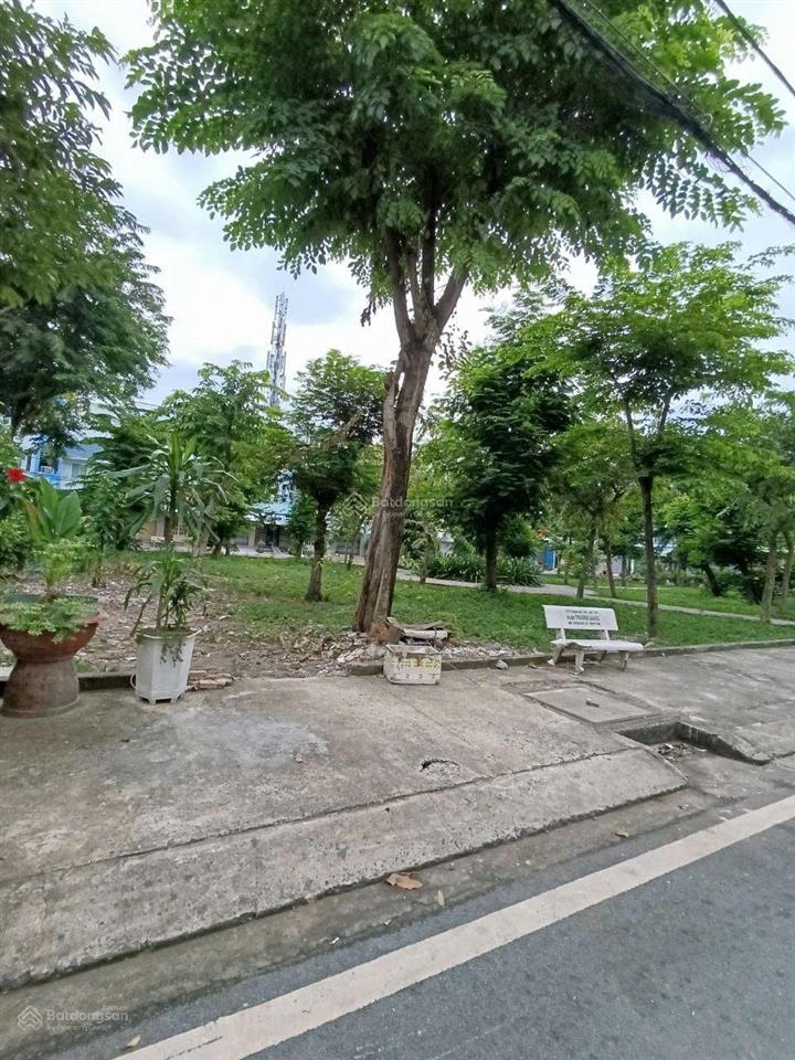 Mặt tiền bình phú 2 đối diện công viên, giá chỉ 10,5 tỷ