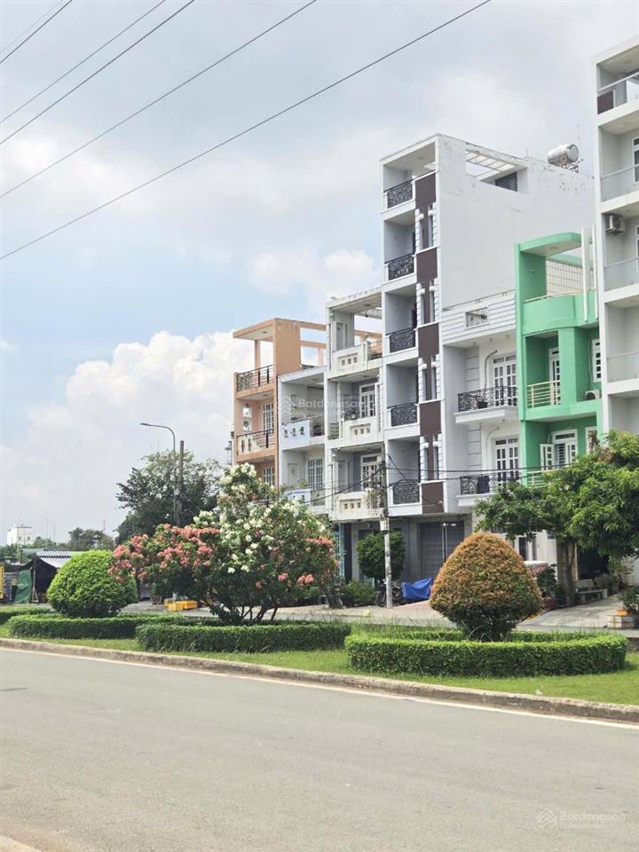 Mặt tiền song hành vị trí đẹp, tiềm năng tăng giá cao tại quận 6