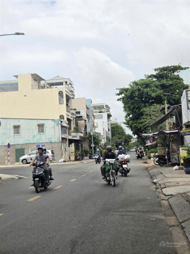 Mặt tiền văn thân vị trí đẹp, giá chỉ 8,9 tỷ dt 3.6x14m nở hậu 4m